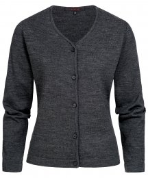 Mod&egrave;le femme, coupe regular fit